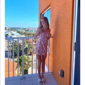 maren mare dress. brand new never worn size medium!!